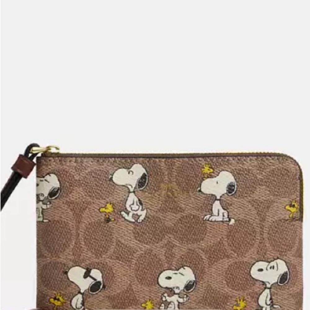 NWT Coach X Peanuts Corner Zip Wristlet In Signature Canvas